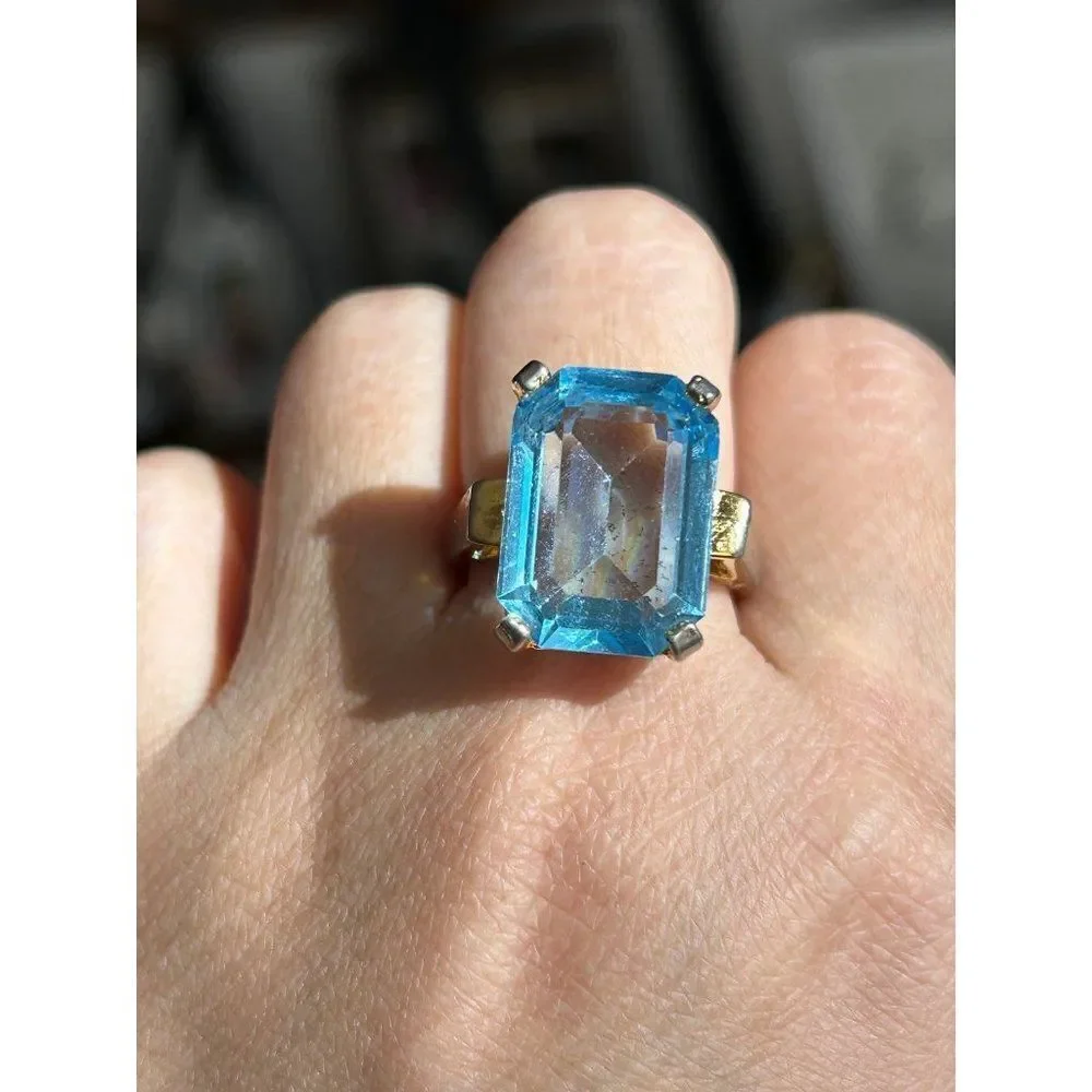 Heavily Used Faux Blue Topaz Ring‎